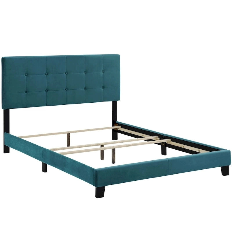 Letto matrimoniale Belimanastir in velluto imbottito