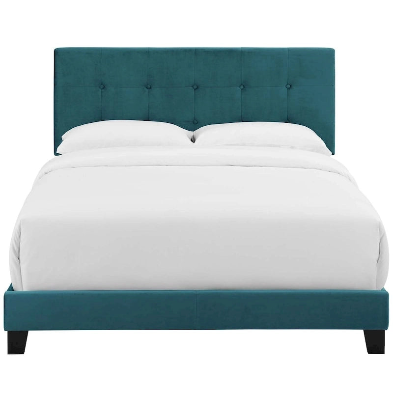Letto matrimoniale Belimanastir in velluto imbottito