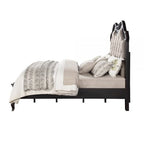 Letto matrimoniale Chery con testiera trapuntata a bottoni, rivestimento beige, nero