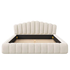 Letto matrimoniale basso imbottito in velluto