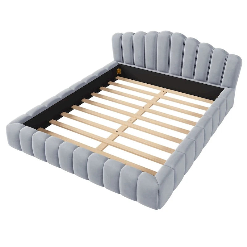 Letto matrimoniale basso imbottito in velluto